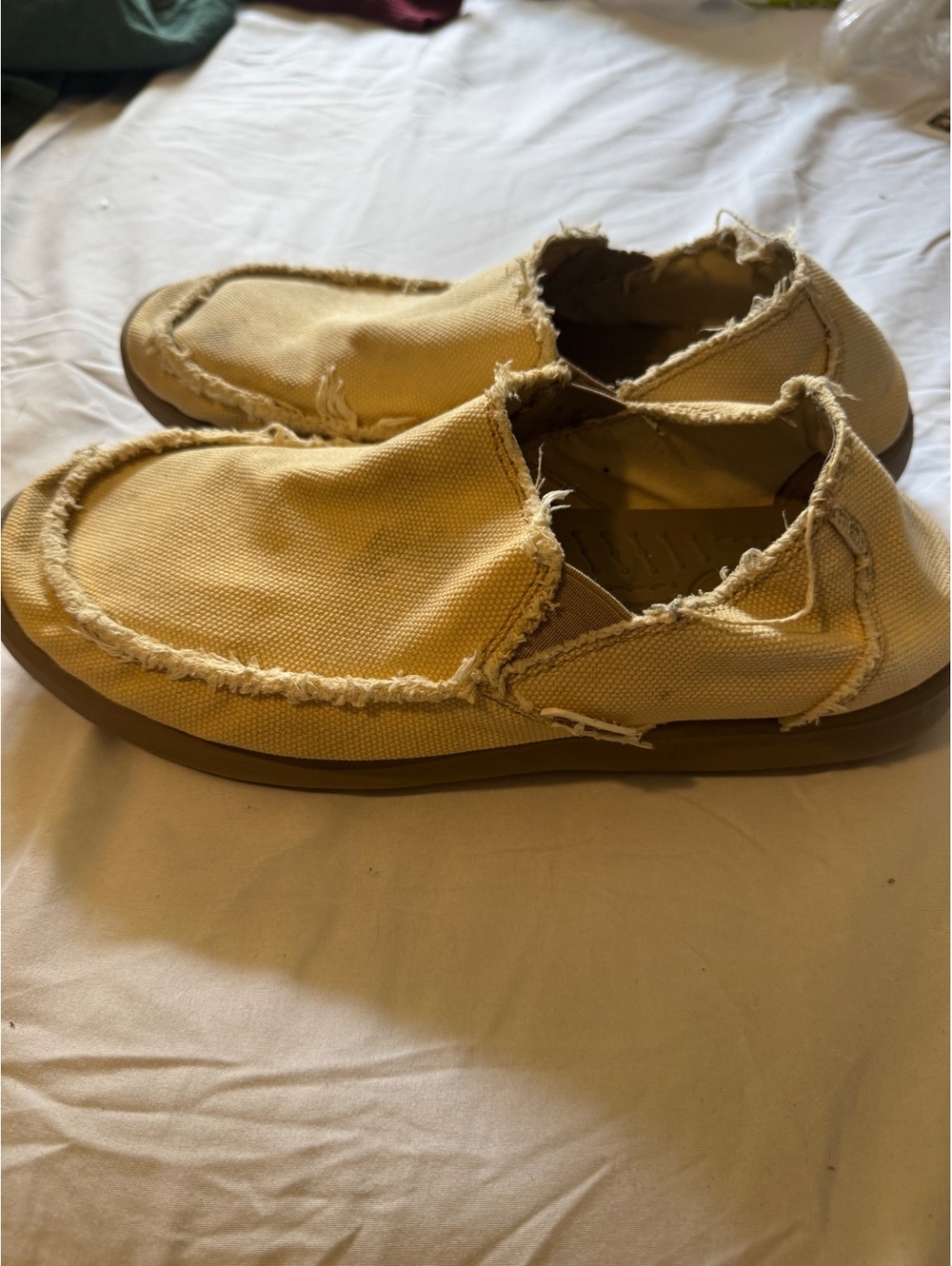 Crocs Santa Cruz Men's Khaki Canvas Loafers 10